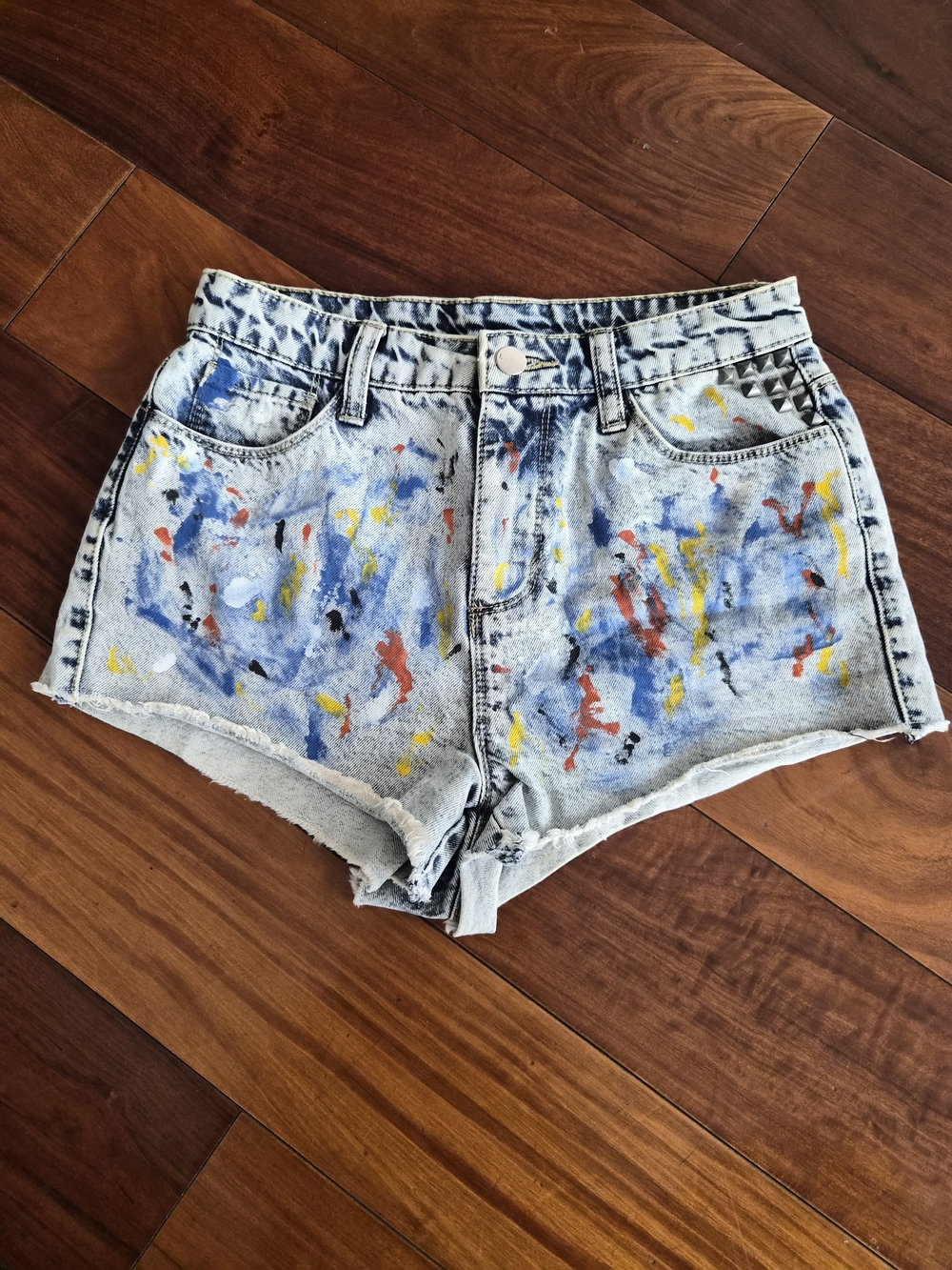 Paint Splatter Studded Acid Wash Denim Shorts - Fits XS